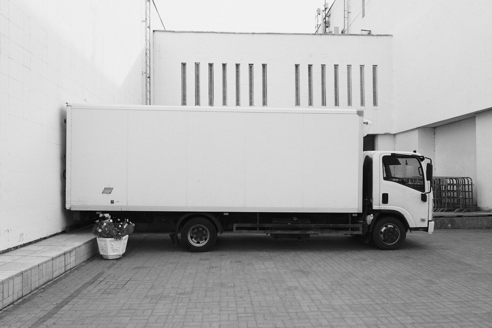 Smyrna Logistics truck